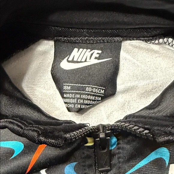 Nike Kids' Black Tracksuit with Vibrant Swooshes - Picture 3 of 7